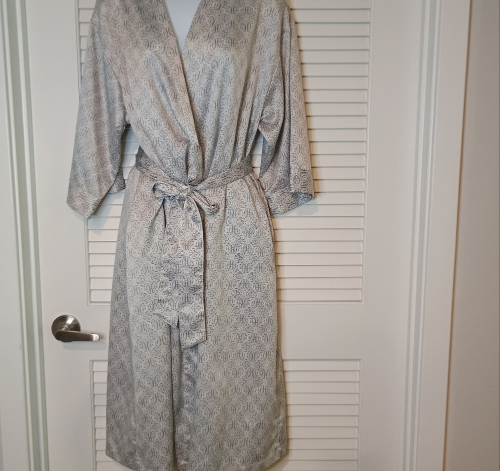Cabernet by sleep sense Elegant Gray Patterned Robe with belt size Size small